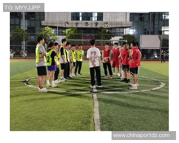 重庆飞盘队灵活性探秘：如何在飞盘运动中展现团队协作与战术智慧